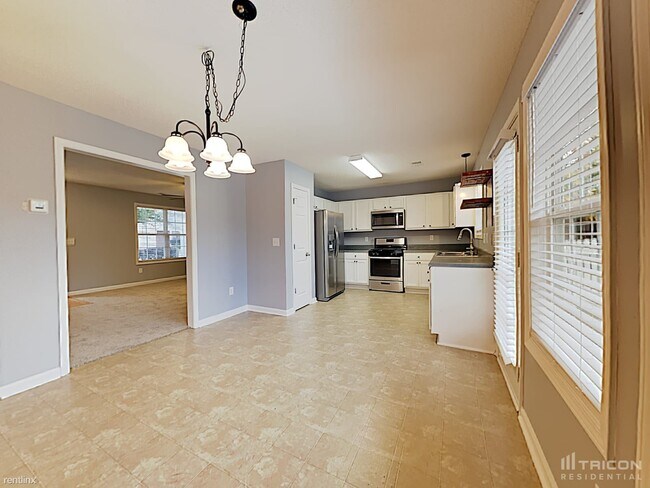 Building Photo - 251 Greystone Cir