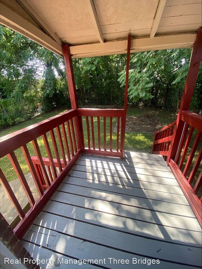 Building Photo - 2 br, 1 bath House - 6858 Stratford Avenue