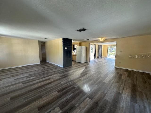 Building Photo - 803 Tangerine St