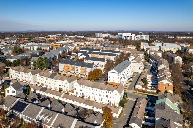 301 Cross Green St - Cross Green Condominiums