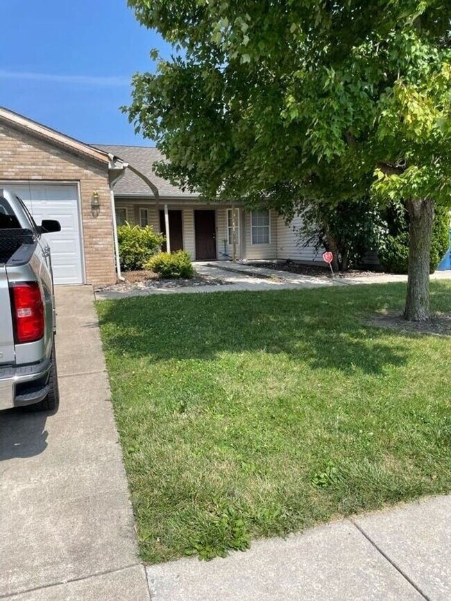 Building Photo - 2399 Hopkins Dr