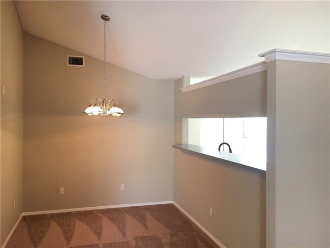 Building Photo - 621 Shenandoah Ct