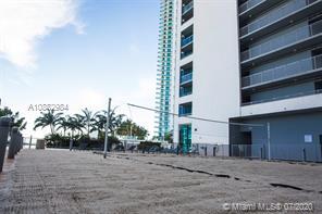 Building Photo - 888 Biscayne Blvd
