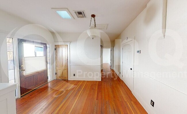 Foto del edificio - 84 W Simpson St