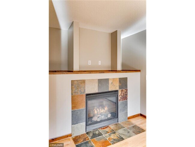 Building Photo - 634 Pleasant Dr