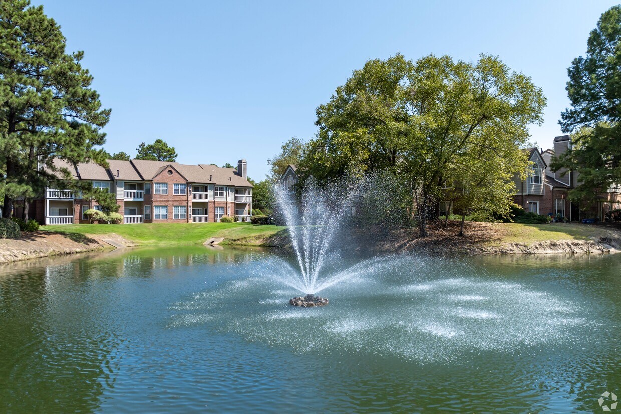 Foto principal - The Grove Germantown Apartments
