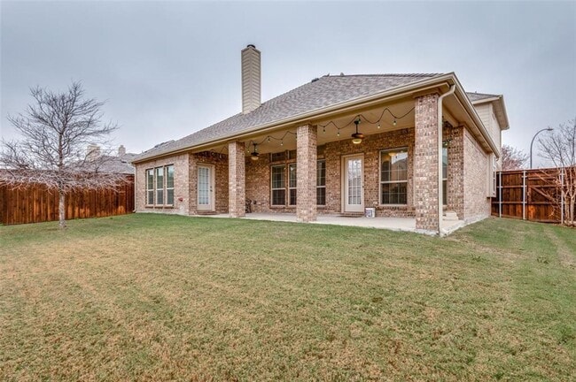 Building Photo - $500.00 OFF 1ST MONTH RENT IF YOU ARE READ...