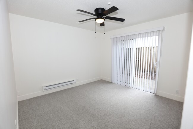 Building Photo - The Grove Apartments