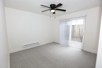 Building Photo - The Grove Apartments