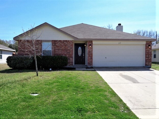 Primary Photo - 117 Sandlewood Drive