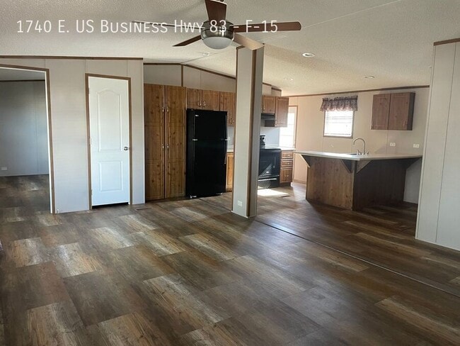 Building Photo - 1740 W Business Hwy 83