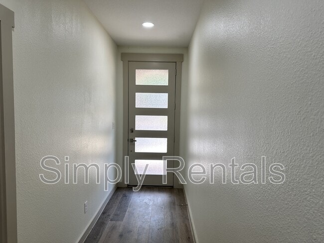 Foto del edificio - 107 Ross St