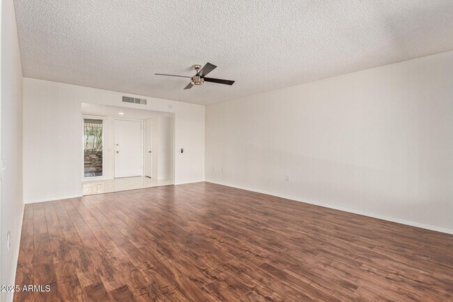 Foto del edificio - 12643 W Regal Dr