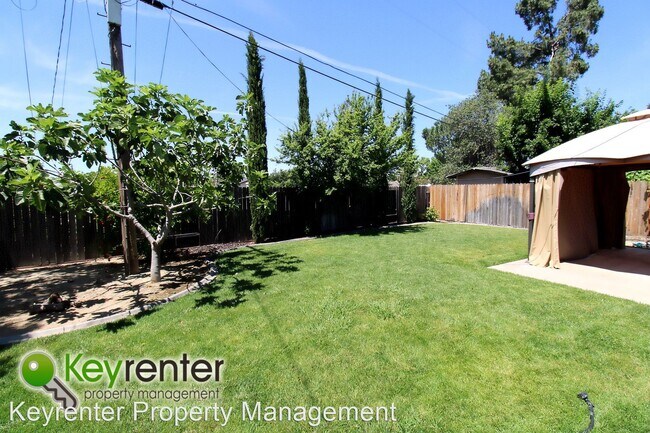 Building Photo - 3 br, 2 bath House - 504 Mulberry Ct.