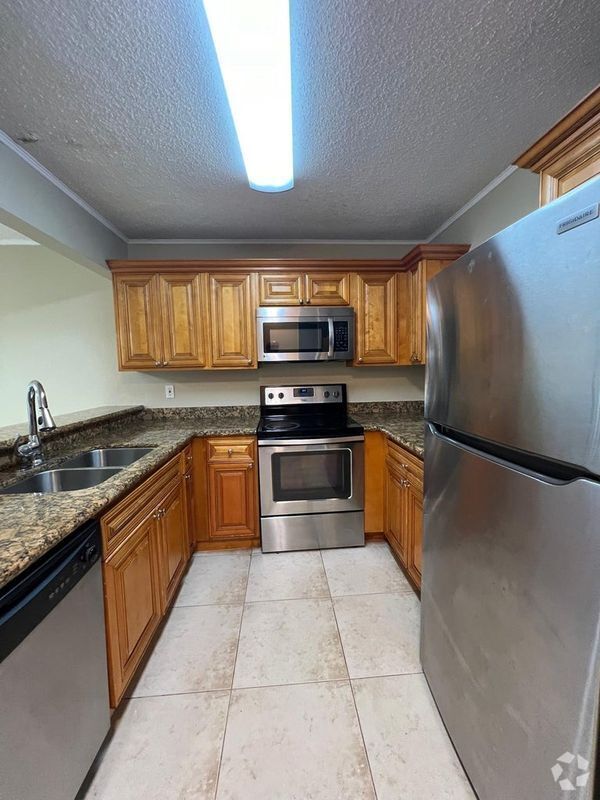 Building Photo - 1520 Windorah Way