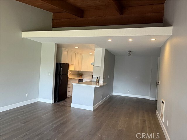 Foto del edificio - 6542 Ocean Crest Dr