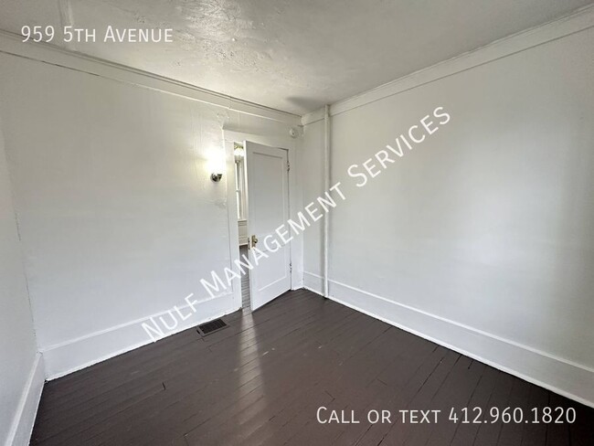 Foto del edificio - Great Apartment in E. McKeesport