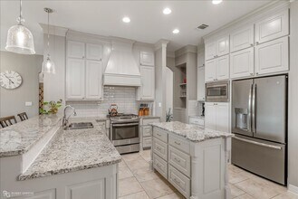 Building Photo - 1023 Spanish Moss Cir