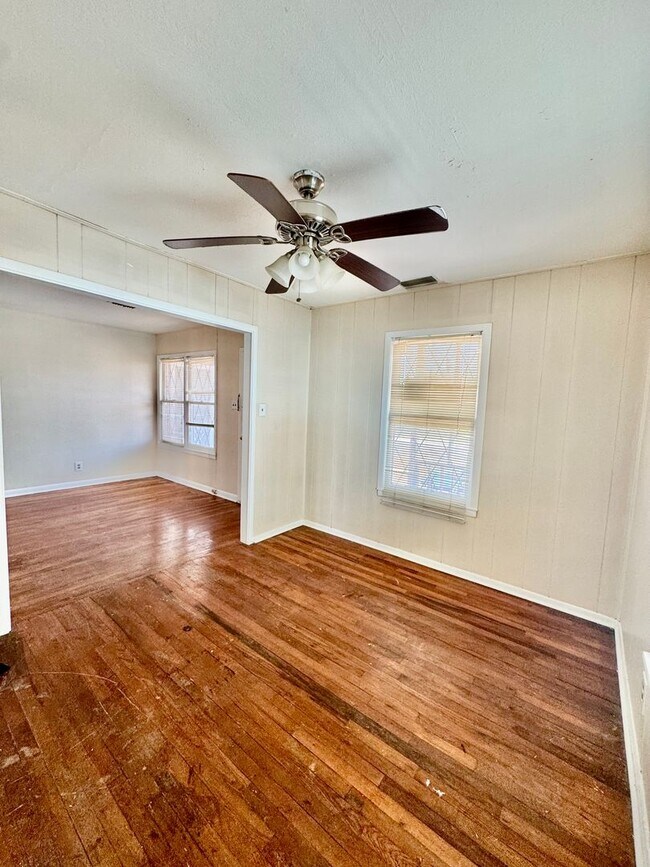 Foto del edificio - Move-In Special! February Rent Only $199 – Move In ASAP!