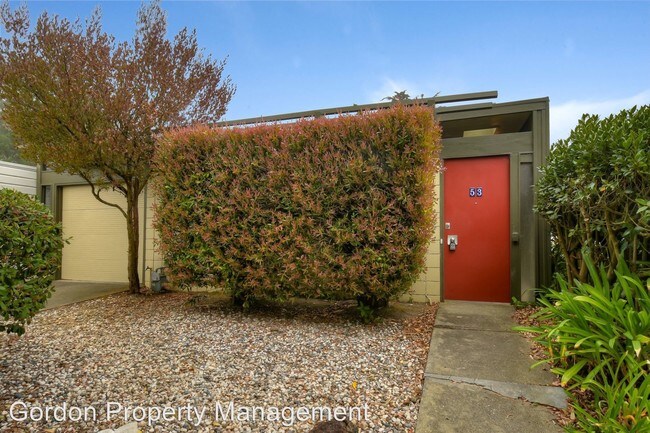 Building Photo - 4 br, 2.5 bath House - 53 Cameo Way