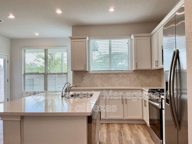Building Photo - 2204 Cornfield Dr