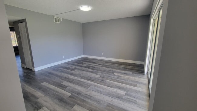 Building Photo - 969 Coral Club Dr