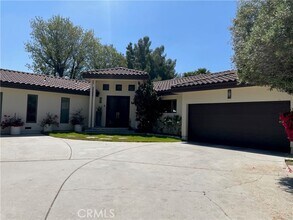 Building Photo - 16772 Knollwood Dr