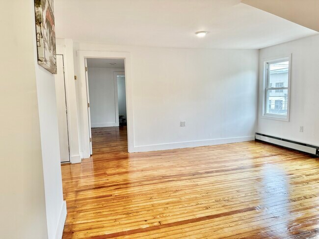 Foto del edificio - 72 N Cherry St