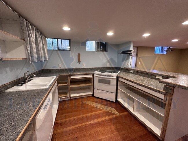 Building Photo - One-Bedroom Basement Apartment on Grand