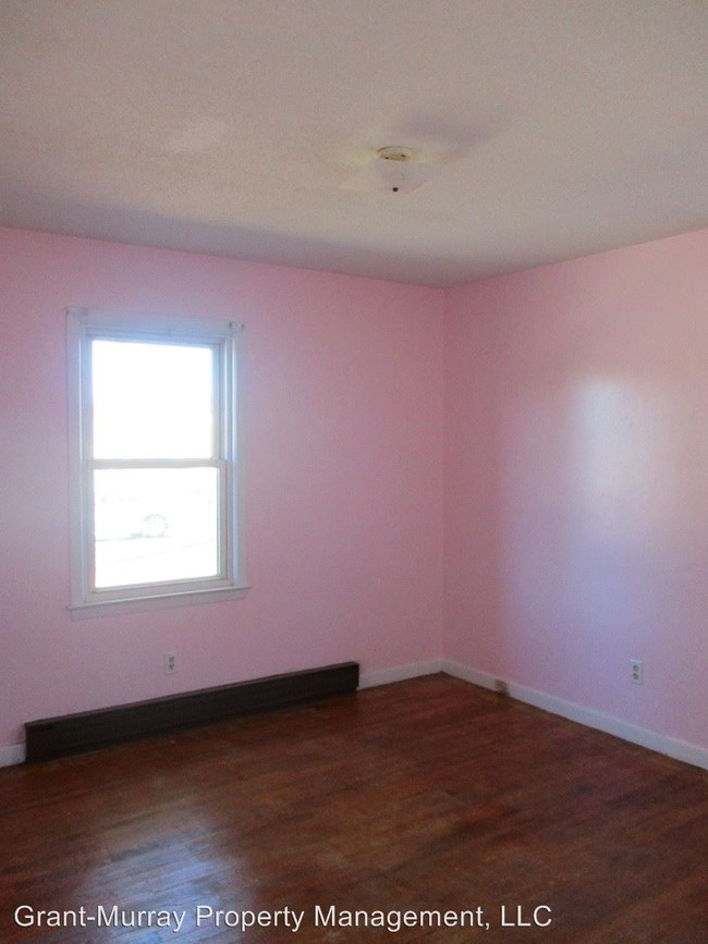 Building Photo - 3 br, 1 bath House - 4310 Ferguson Dr.