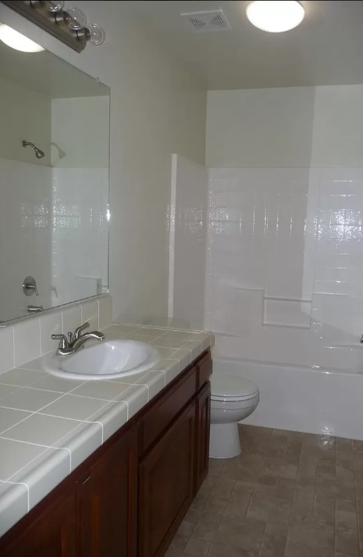 Building Photo - 1407 W Burgundy Ct