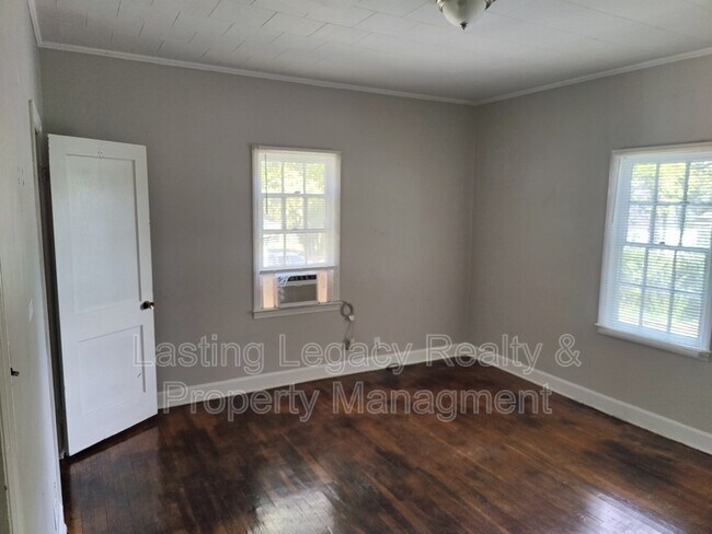 Foto del edificio - 1712 Grant Ave