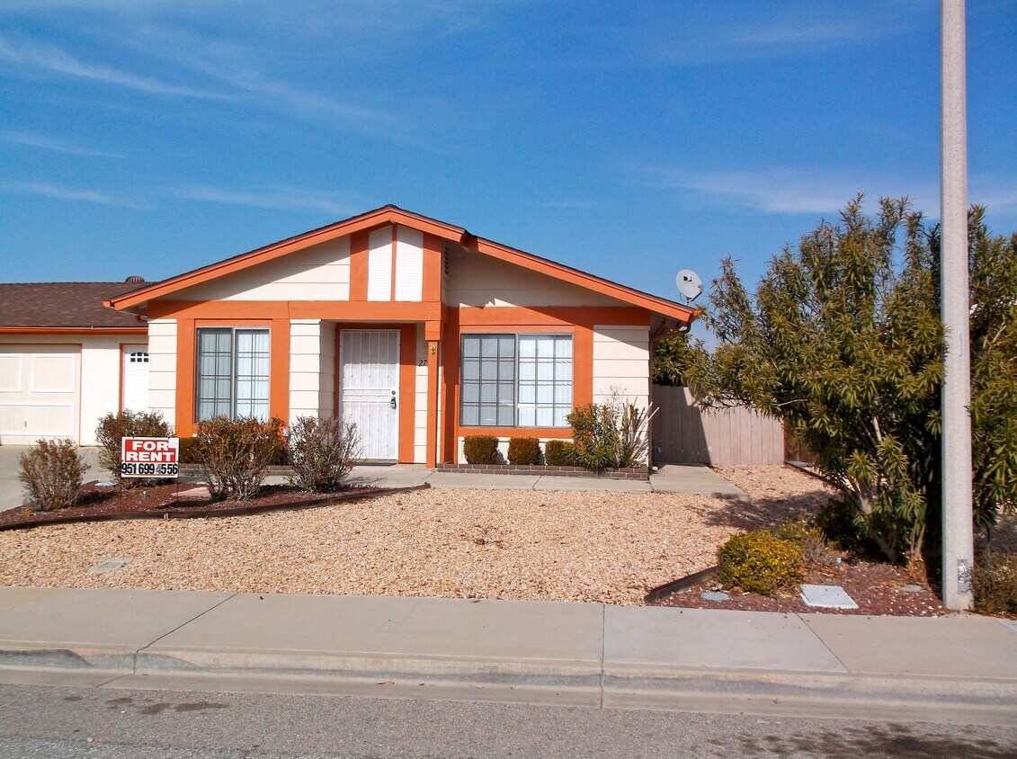 Primary Photo - 27350 Hacienda Dr