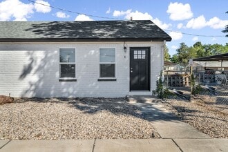Building Photo - 300 W 100 N