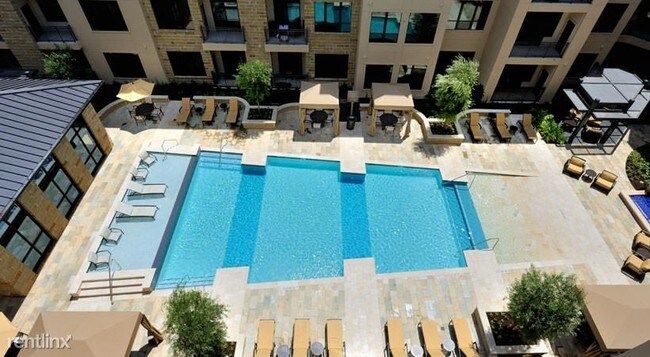 Foto del edificio - 1704 Fairview St