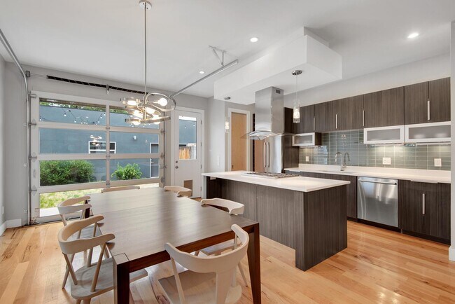 Foto del edificio - 3791 Meade St