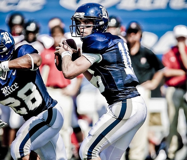 Cheer on the football team at Rice Stadium