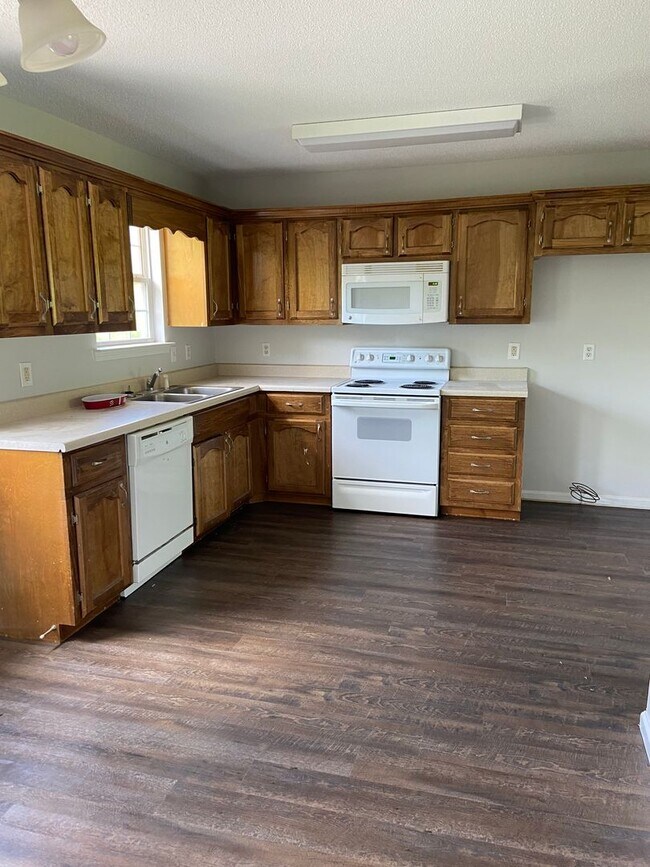 Building Photo - Coming Soon in Grayson Valley!