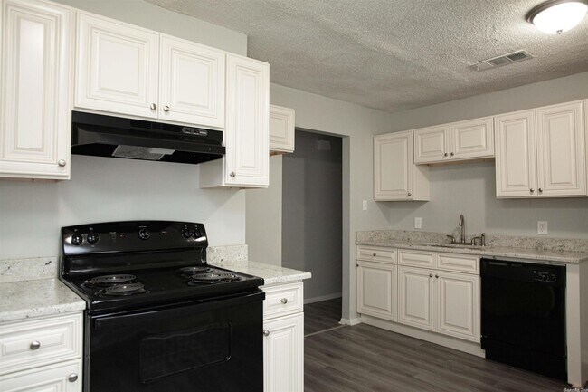 Building Photo - 4201 Wilbur Dr