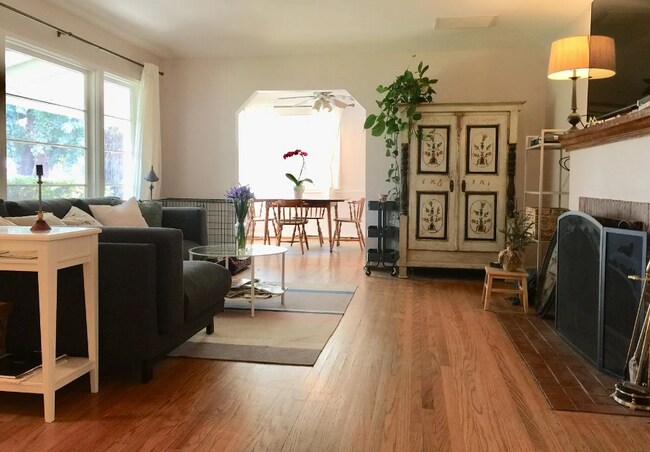 Foto del edificio - 5807 Beck Ave