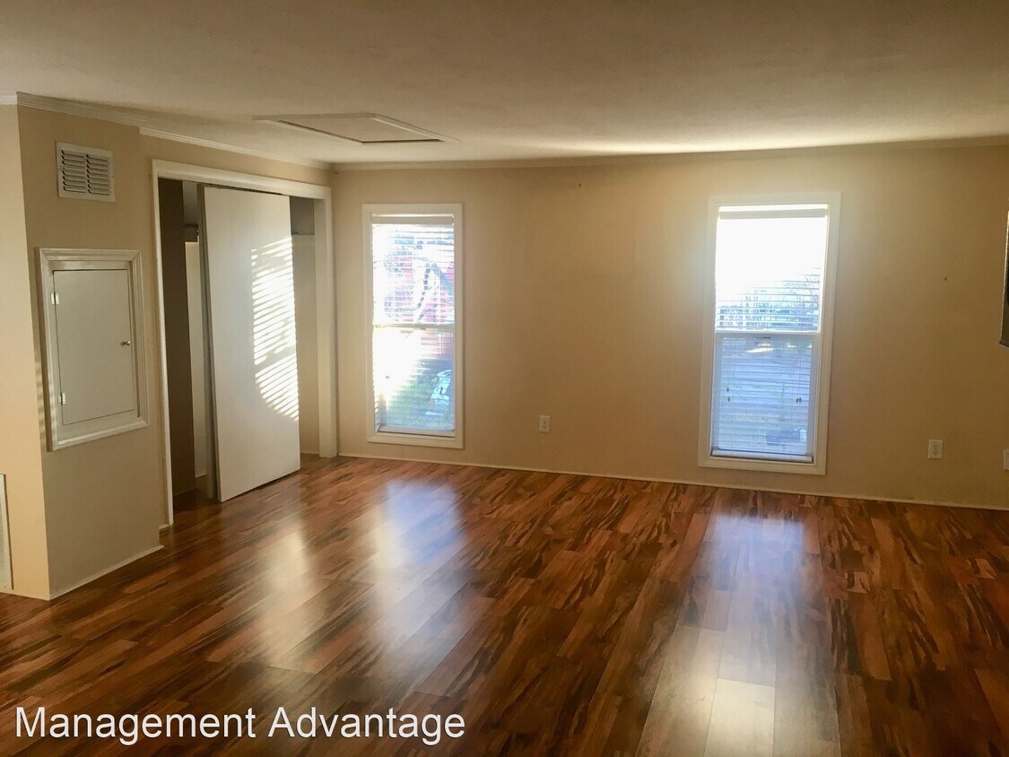 Primary Photo - 716 Brown St