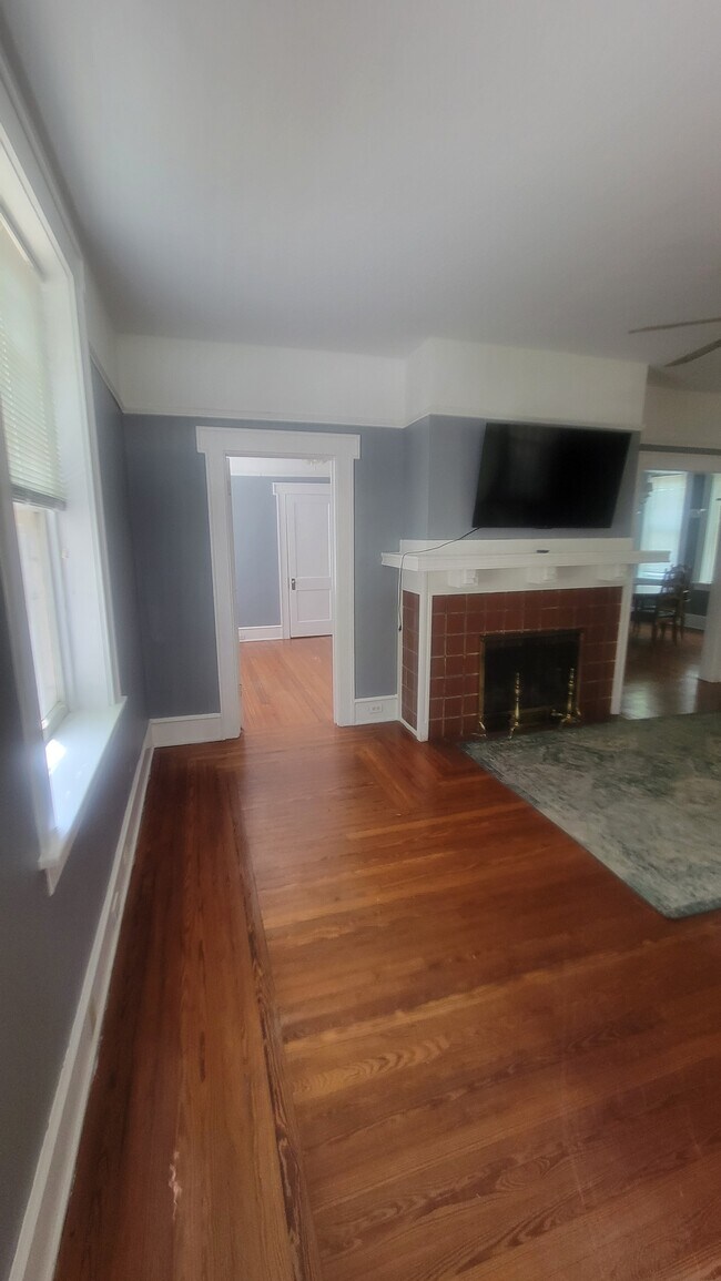 Foto del edificio - 148 W 6th St