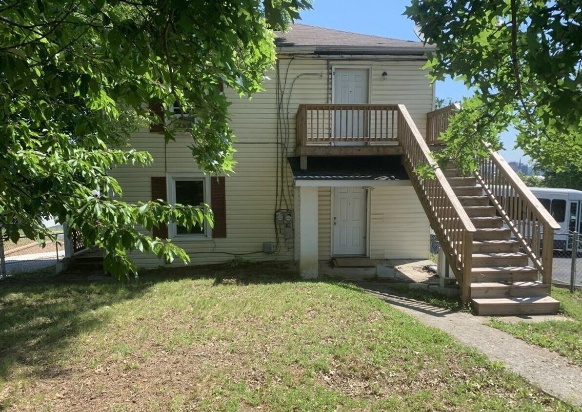 Primary Photo - 1010 4th Street