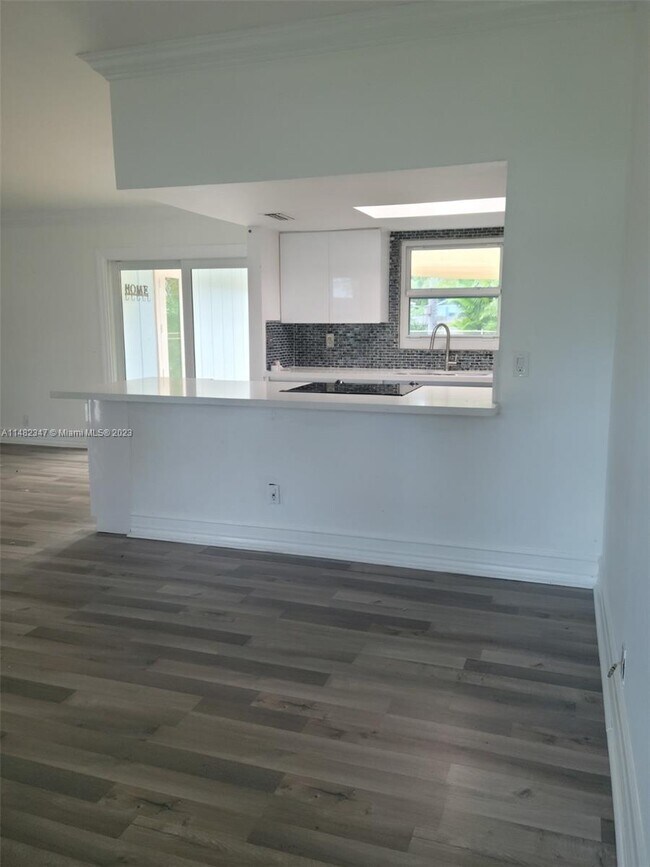 Foto del edificio - 4541 SW 28th Ter