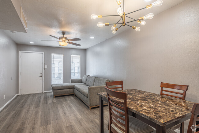 2BR, 1.5BA - 900SF - Crown Village Apartments- newly renovated!