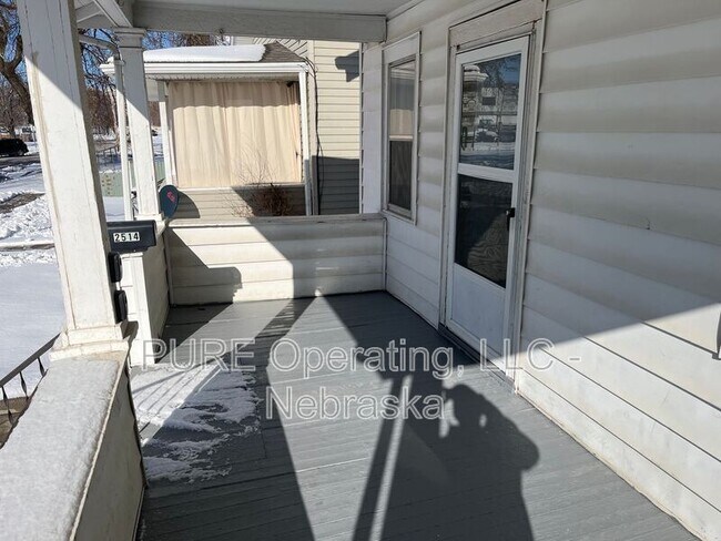 Building Photo - 2514 Corby St