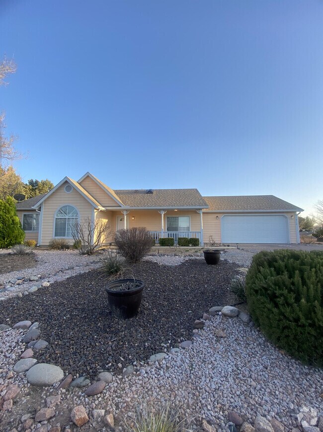 Parkside Village Apartments under 2,500 Chino Valley, AZ 1 Rentals