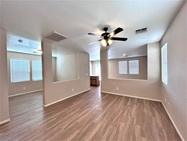 Building Photo - 4920 Whistling Acres Ave