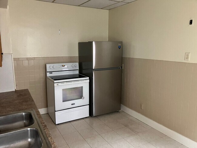 Foto del edificio - 825 Columbia Ave