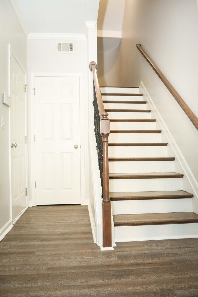Foto del edificio - 851 Stratum Way SE